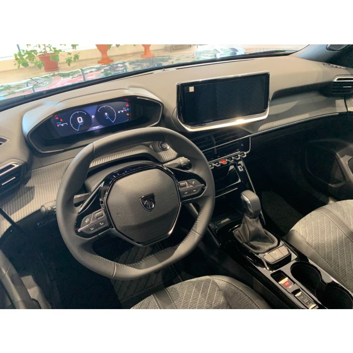 Peugeot 2008 1.2 PureTech (130 к. с.) АКПП-6 Allure 2025